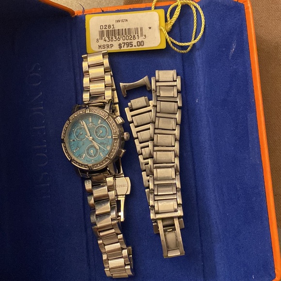 Invicta 0281 Watch - beautiful turquoise with diamond-cut around face - Picture 5 of 11